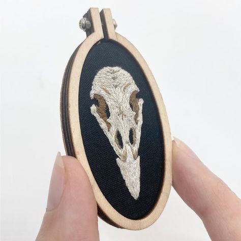 raven-skull-embroiderypattern-sml Raven Embroidery Pattern, Raven Embroidery, Crow Embroidery, I Need A Hobby, Raven Skull, Bird Skull, Clothing Patches, Printable Designs, Pattern Download