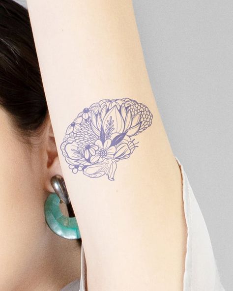 Beautiful Brain Tattoo, Brain Tattoo With Flowers, Brain Flower Tattoo, Flower Brain Tattoos, Brain With Flowers Tattoo, Neuro Tattoo, Brain Tattoo Ideas, Brain And Flowers, Brain Flowers