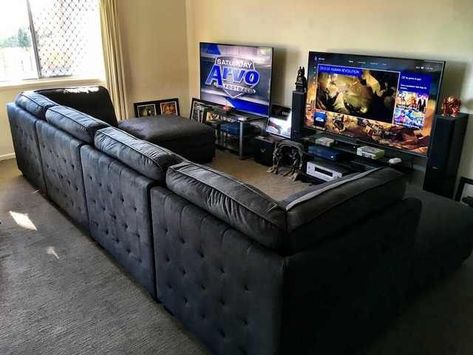 Small Game Room Ideas, Game Room Ideas Man Caves, Luxury Game Room, Game Room Chairs, Gaming Lounge, Small Game Rooms, Video Game Rooms, Man Cave Home Bar, Gaming Room Setup