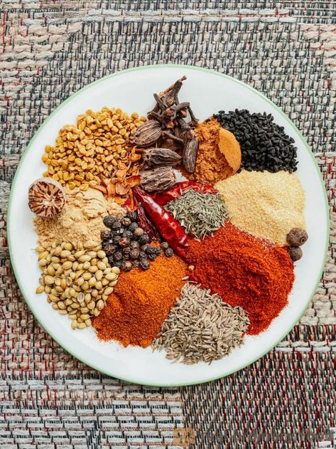 Recipes Using Berbere Spice, Berbere Spice Recipes, Baharat Spice Blend, Berbere Spice Blend, African Spices Blend, Spices Photography, Berbere Spice, Dried Red Chili Peppers, Spice Blends Recipes