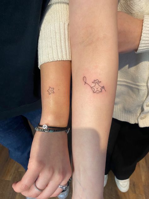 Match Sibling Tattoos, Brother Sister Tattoo Aesthetic, Simple Tattoo Matching, Minimal Tattoo Matching, Coordinating Friend Tattoos, Tattoo Ideas Bsf, Two Matching Tattoos, Mini Matching Tattoos Sisters, Funny Matching Sister Tattoos