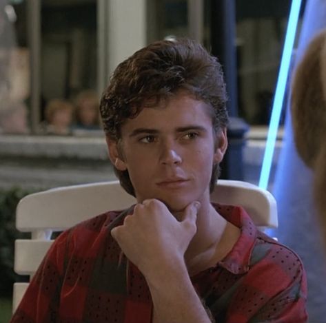 Michael Secret Admirer, Michael Ryan Secret Admirer, Funny The Outsiders Pictures, The Outsiders Aesthetic Photos, The Outsiders Funny Faces, The Outsiders Aesthetic Ponyboy, Matt Dillon The Outsiders, Michael Ryan, Outsiders Ponyboy