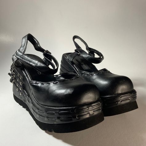 Omg! Selling these amazing DEADSTOCK B-Two platform shoes from the 90s. They are BRAND NEW however have been stored incorrectly in a warehouse for a very long time…#platformshoes #depopseller #vintage black flower 60s 70s 80s 90s punk emo retro grunge vintage cyber goth groovy y2k special different alt unique harajuku ganguru gyaru kawaii leather rock metal alternative Shoes From The 90s, Emo Shoes, Weird Aesthetic, Gyaru Kawaii, 80s Shoes, Goth Things, 90s Punk, Clothing Board, Cool Shoes