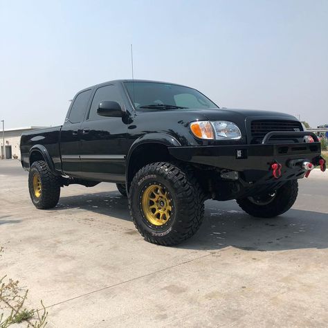 Another customer showing off his #bruteforcefab 1st gen Tundra front bumper Toyota Tundra Mods, 1st Gen Tundra, Tundra Overland, Toyota Prerunner, Tundra Mods, Tundra Lifted, Toyota Tundra Accessories, Pickup Trucks Toyota, Toyota Tundra 4x4