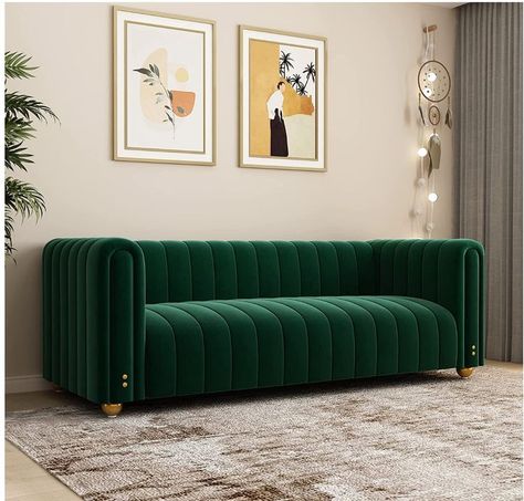 This beautiful green couch is a staple peice to your moody aestetic Dark Green Couches, Emerald Green Couch, Green Chesterfield Sofa, Green Velvet Couch, Luxury Velvet Sofa, Extra Deep Sofa, Modern Couches Living Room, Green Sofa Living, Green Couch Living Room