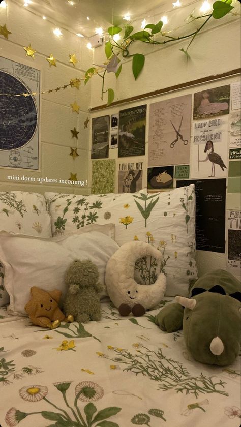 Zimmer Diy, Dorm Room Inspiration, Cute Bedroom Decor, Cozy Room Decor, Pretty Room, Room Design Bedroom, Dream Room Inspiration, Room Makeover Bedroom, Room Makeover Inspiration