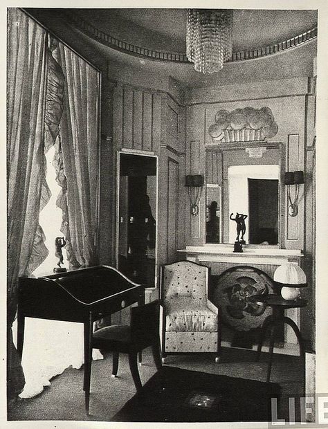 Paris Exposition, 1925. Interior by kitchener.lord, via Flickr 20s Furniture, 20s Interior Design, 20s Wallpaper, Pierre Laurent, 1920s Interior, Furniture Wallpaper, 1920s Interior Design, Paris Interiors, Historical Interior