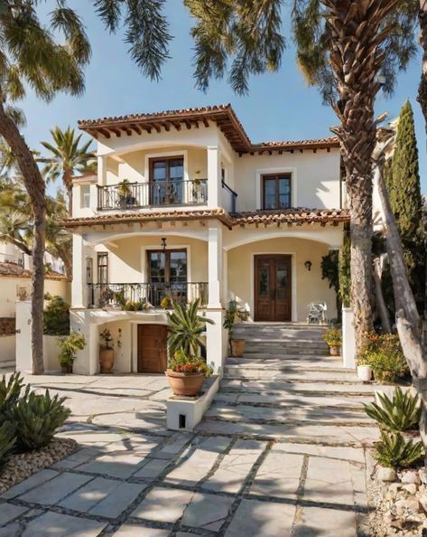 Mediterranean House Modern, Mediterian Houses Italian Style, Mediterranean Homes Modern, Mediterranean Homes Layout, Medditeranean Architecture, Greek Mediterranean Homes, Sicilian House Architecture, Different Style Houses, Mediterranean House Layout