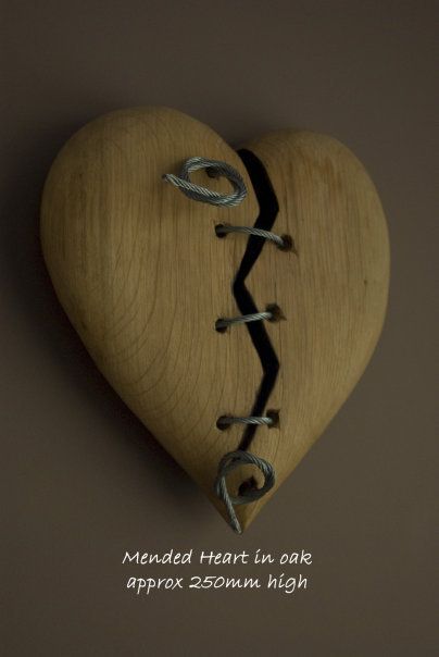 Mended Heart, Wood Jewelery, Wood Hearts, Woodworking Jigs, Wood Carving Art, Wood Creations, Wooden Heart, Wooden Sculpture, Wooden Art