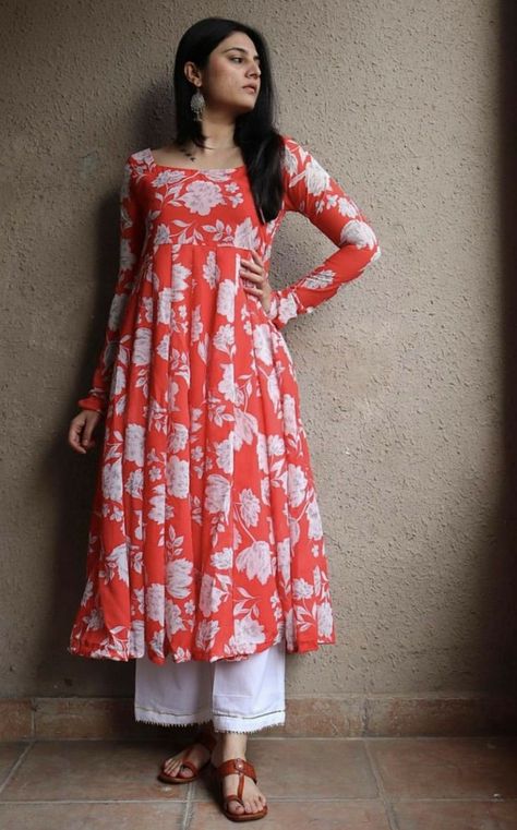 Dress Models For Stitching, Long Kurta Designs, Maxi Dress Styles, Cotton Anarkali Kurta, Frock Suit, Smart Outfits, Men Over 50, Stylish Kurtis Design, Trendy Outfits Indian