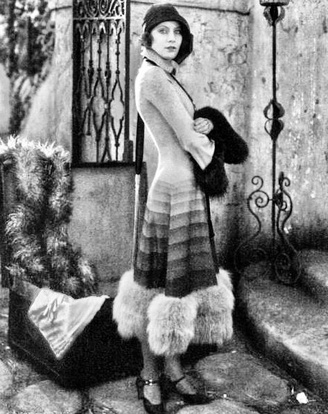 Chica Punk, 1920s Fashion Women, Victoria Principal, 1920s Women, 1920's Fashion, Greta Garbo, 20s Fashion, Monica Bellucci, 1920s Fashion