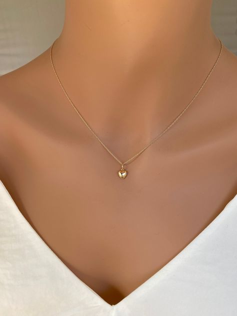 14k Gold Tiny Heart pendent and super skinny Rope Chain - 14k yellow Gold tiny Heart Pendant - Tiny gold heart pendent - Puff heart Small Gold Heart Locket, Heart Pendent, Tiny Heart Necklace, Simple Jewellery, Real Gold Chains, Gold Heart Locket, Etsy Promotion, Ribbon Gift, Gold Diamond Jewelry