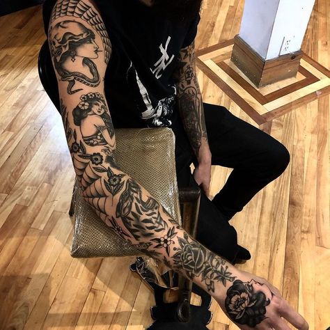 Tattoo Sleeve Filler, Traditional Black Tattoo, Medieval Tattoo, Traditional Style Tattoo, Patchwork Tattoo, Traditional Tattoo Sleeve, Traditional Tattoo Art, Arm Sleeve Tattoos, Classic Tattoo