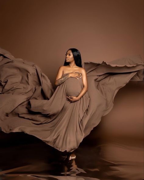 Silk Maternity Dress Photoshoot, Brown Maternity Photoshoot, Maternity Picture Ideas Black Women, Silk Maternity Photoshoot, Black Women Maternity Shoot Photo Ideas, Black Women Pregnancy Photoshoot, Maternity Shoot Ideas Black Women, Maternity Ideas Photoshoot, Fabric Maternity Shoot