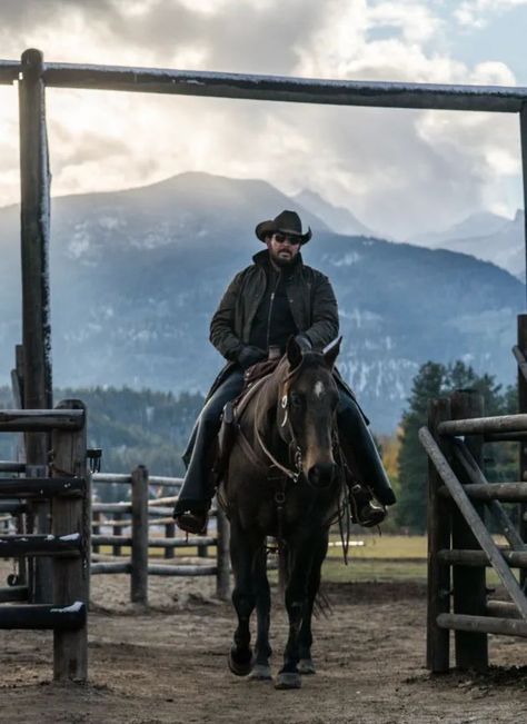 Rip Wheeler Wallpaper, Rip Wheeler Yellowstone Wallpaper, Yellowstone Rip Wheeler, Yellowstone Aesthetic Wallpaper, Rip Yellowstone Wallpaper, Yellowstone Movie, Yellowstone Wallpaper Iphone, Yellowstone Tv Series Wallpaper, Yellowstone Wallpaper