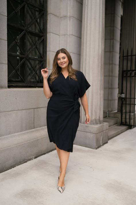 Workwear Wardrobe Refresh — Caralyn Mirand Koch Business Dress Plus Size, Classic Style Outfits Plus Size, Plus Size Dress Outfits Classy, Mid Size Black Dress, Mid Size Fashion Over 40, Mid Size Work Outfits Professional, Plus Size Work Dress, Linen Dress Plus Size, All Black Outfit Curvy