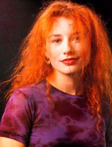 Tori Amos #Delirium Janet Snakehole, Tori Amos, Female Musicians, Glitter Girl, My Favorite Music, Celebrity Pictures, On The Side, Punk Fashion, Mtv