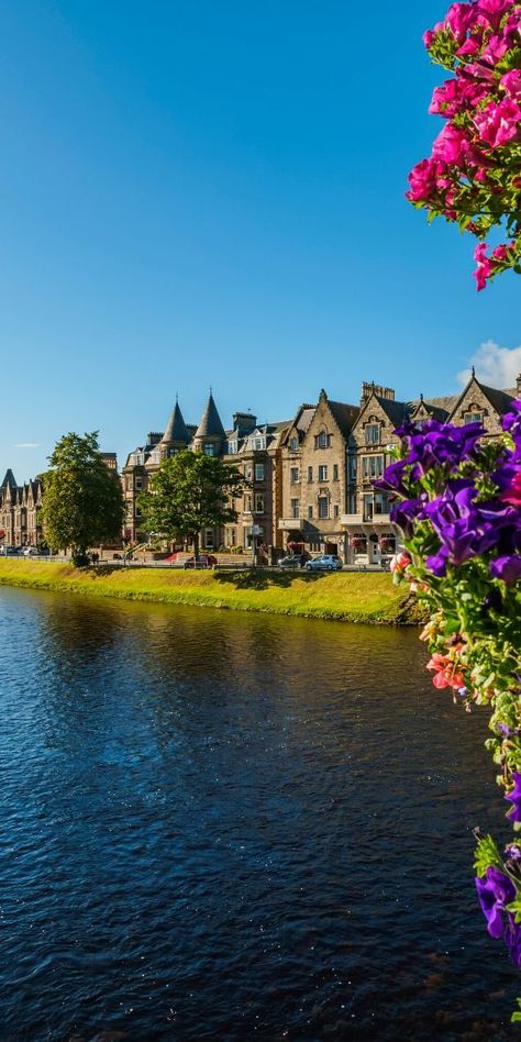 Inverness Day Trips From Edinburgh, Urquhart Castle, Ireland Itinerary, Places In Scotland, Castle Scotland, Scotland Uk, Visit Scotland, Loch Ness, River Cruise