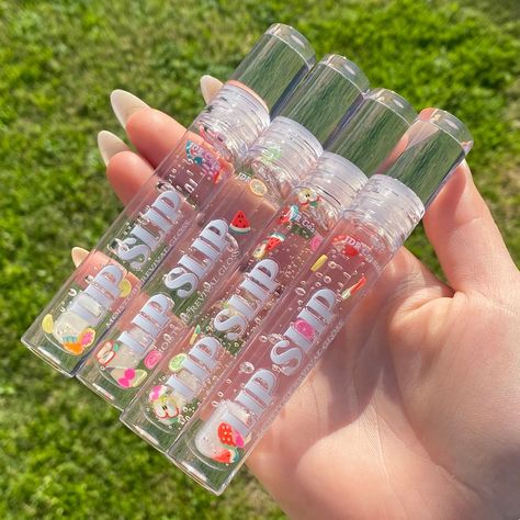 Lip Gloss Ideas, Fruit Lip Gloss, Lip Gloss Clear, Clear Lipgloss, Lips Gloss, Lip Gloss Homemade, Lip Gloss Cosmetics, Lip Gloss Balm, Best Lip Gloss