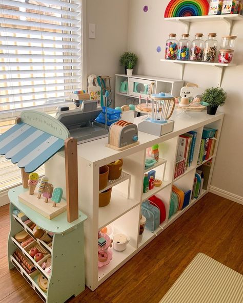 Creative Playroom, Playroom Organization Ideas, Small Playroom, Play Corner, Living Room Playroom, Baby Playroom, Basement Playroom, Girls Playroom, Toddler Playroom