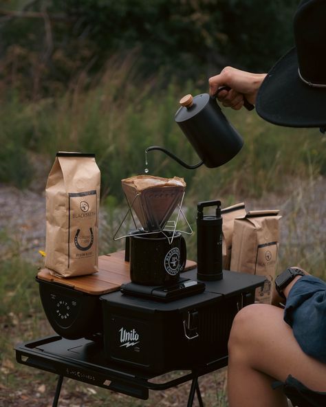 We all have days when we need that extra boost. @bwblacksmith coffee, with its rich caramel and warm spice notes balanced by a smooth maltiness, hits the spot. Pair it with a side of nature, and it’s a great way to start the day. ☕🍃 Happy Friday! What are you brewing today? Make sure to follow @chaseprettyplaces for more content like this. DM to collaborate. 🤝 . . . #bwblacksmith #chaseprettyplaces #coffeeritual #simplepleasures #spring #coffeeadventure #coffeepeople #outdoorcoffee #slo... Camping Cafe, Coffee Camping, Mobile Cafe, Camping Style, Camping Coffee, Coffee Culture, The Senses, Start The Day, Simple Pleasures