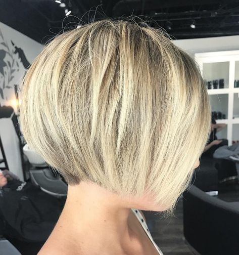 50 Brand New Short Bob Haircuts and Hairstyles for 2019 - Hair Adviser Bob Shag, Tousled Layers, Very Short Bob, Kort Bob, Short Bob Cuts, Marshmallow Frosting, Layered Bob Short, Layered Bob Haircuts, Shaggy Bob