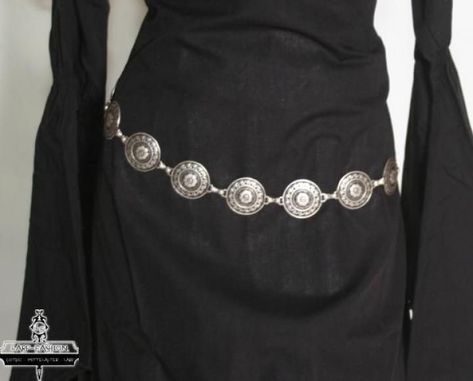 Larp Fashion, Goth Hippie, Concho Belt, Metal Belt, Jewelry Lookbook, Funky Jewelry, Vintage Belts, Suspender Belt, Mode Inspo