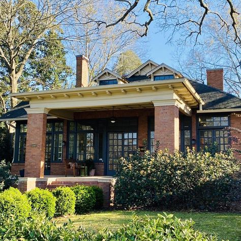 Old Bungalow Exterior, 1920s Brick House, Craftsman Brick Exterior, Arts And Crafts Bungalow Exterior, Old Craftsman House Plans, Craftsman Landscaping Front Yards, Colonial Craftsman House, Old Bungalow Homes, 1920 House Exterior