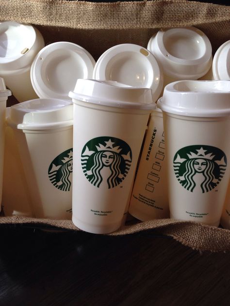 Iconic (reuseable) Starbucks cups Starbucks To Go Cups, Starbucks Project, Barista Aesthetic, Starbucks Reusable Cups, Studying Business, Starbucks Coffee Cups, Kitchy Kitchen, Reusable Starbucks Cup, News Cafe