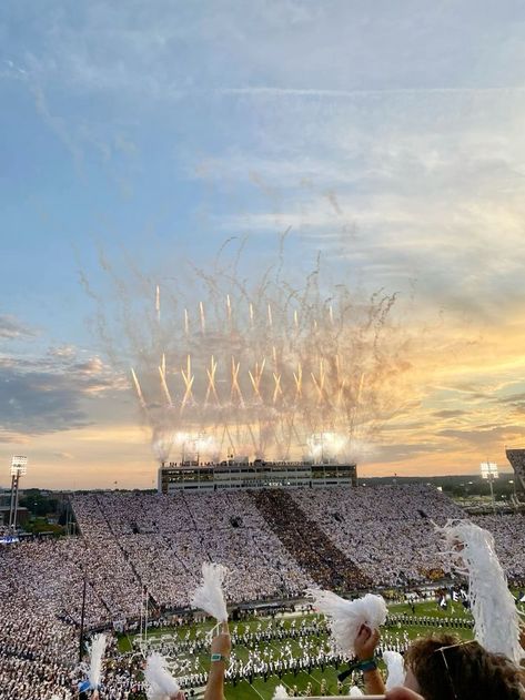 Psu Aesthetic, Penn State University Aesthetic, Penn State Aesthetic, Penn State White Out, Penn State College, Penn State Football, Football College, Penn State University, Dream College