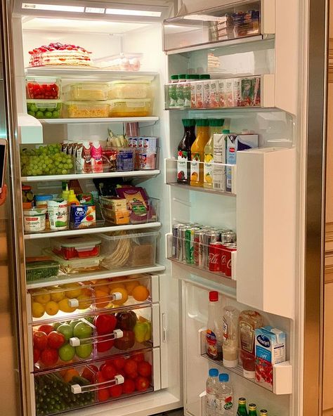 DANA AL-HAMIDI | Okay, we are back to our normal routine after Ramadan and eid. I was surprised when I opened my fridge and found it empty 😳....now that… | Instagram Dream Fridge, Teaching Kids Letters, Fridge Photos, Iphone Screen Repair, Target Inspired Home Decor, Baby Blue Wallpaper, Cleaning Inspiration, Freezer Organization, Delivery Pictures