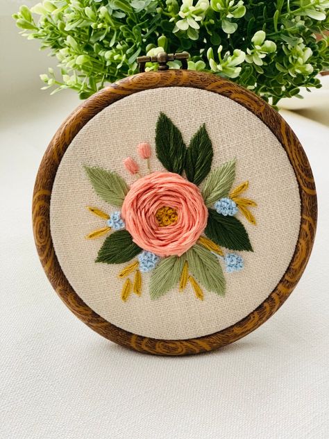 Flower Embroidery Hoop, Embroidered Duvet Cover, Embroidered Hoop, Embroidery Hoop Wall, Embroidery Hoop Wall Art, Gifts To Make, Embroidered Gifts, Floral Hoops, Floral Cross Stitch