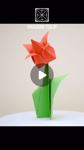 Tulip Flower Origami, Tulip Origami Tutorials, Tulip Paper Flower Diy, Paper Tulips Tutorial, Tulip Paper Flower, Tulip Origami, Origami Tulip, Paper Tulips, Easy Origami Flower