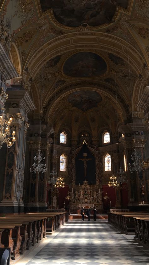 Wedding Ideas Cathedral, Old Cathedral Wedding, Inside A Cathedral, Dark Cathedral Wedding, Wedding Venues Cathedral, Old Cathedral Aesthetic, Funeral Aethstetic, Wedding In Cathedral, Cathedral Wedding Aesthetic