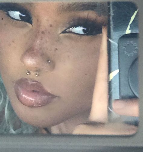 li on Instagram: “one n done” Labret And Snakebites, Nostril Y Septum, Nostril And Septum Piercing Together, Septum And Nostril Piercing, Nostril And Septum, Septum Piercing Aesthetic, Nose Peircing, Glamour Makeup Looks, Septum Nostril