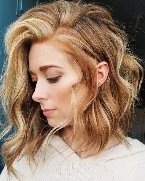 Cinnamon Hair with Blonde Highlights Reddish Blonde Hair Balayage, Rv Style, Hair Caramel, Strawberry Blonde Hair Color, Head Games, 2023 Hair, Classic Makeup, Medium Length Hair With Layers, Spring Hair