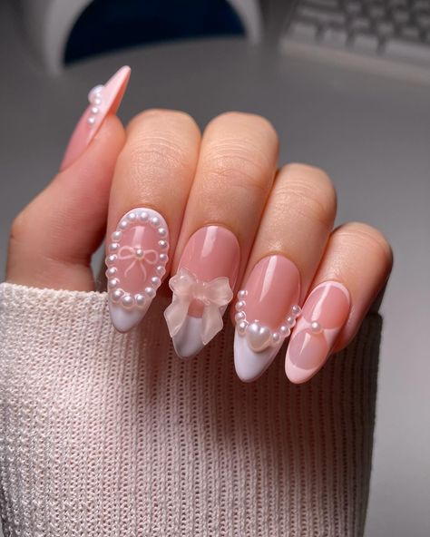 So coquette so girly pop 🎀 —— #nailart #coquettenails #bownails #nails Gel Nails Coquette, Crochet Nails, Nail Art Bow, Girly Nail Art, Bow Nail Designs, Nail Extensions Acrylic, Girly Nails, Coquette Nails, Bow Nails