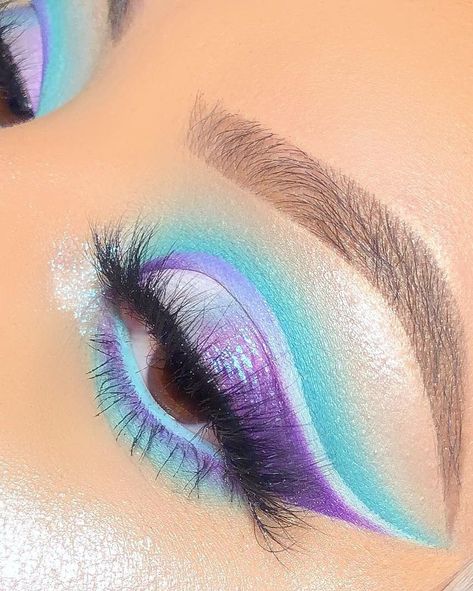 Makeup Looks Blue And Purple, Purple And Teal Makeup, Teal And Purple Eyeshadow Looks, Mermaid Eyeshadow Looks, Ariel Eye Makeup, Purple And Blue Eyeshadow Looks, Blue And Purple Makeup Looks, Blue And Purple Eyeshadow Looks, Easter Eye Makeup