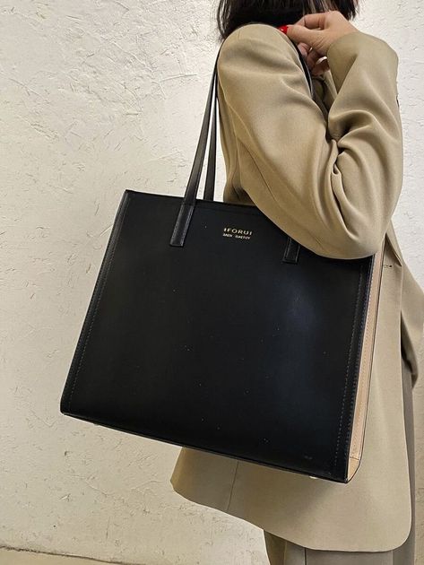 Luxury Office Bags, Office Bag Aesthetic, Black Work Bags For Women, Uni Tote Bag Aesthetic, Black Work Bag, College Tote Bag Aesthetic, Office Tote Bags For Women, Bags For University For Women, Bags For University Students