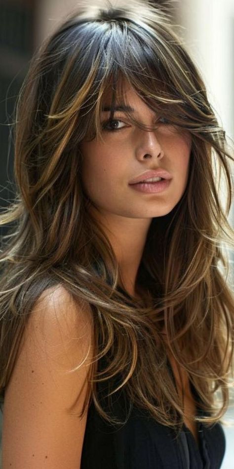 A Layered Haircut, Subtle Layers, Rambut Brunette, Haircuts For Long Hair With Layers, Layered Haircuts For Medium Hair, Long Layered Haircuts, Layered Haircut, Haircuts For Medium Hair, Long Hair With Bangs