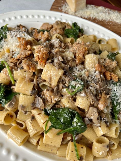 Pasta Norcina (Creamy Pasta With Sausage) - Mangia with Michele Pasta Norcina, Creamy Pasta With Sausage, Broccolini Pasta, Pasta With Sausage, Italian Sausage Recipes, Italian Pasta Dishes, Spinach Pasta, Mushroom Pasta, Sausage Pasta