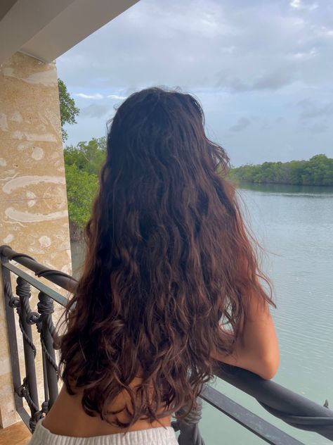 Long Wavy Hair Natural Beachy Waves, Long Wavy Brunette Hair Natural, Long Dark Brown Wavy Hair Natural, Healthy Long Wavy Hair, Really Long Wavy Hair, Waist Length Wavy Hair, Long Light Brown Wavy Hair, Really Long Curly Hair, Long Naturally Wavy Hair