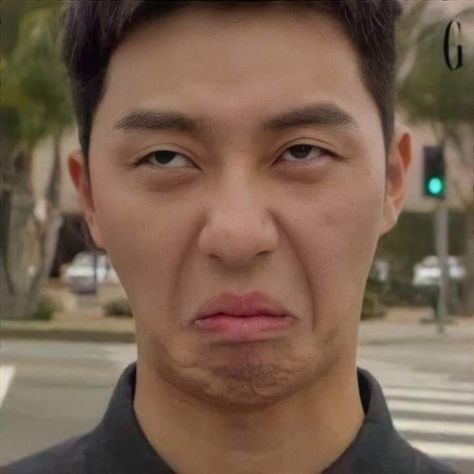 Actors Funny, Kdrama Memes, Park Seo Jun, Kdrama Funny, Drama Memes, Drama Funny, Reaction Face, Funny Kpop Memes, Jokes Pics