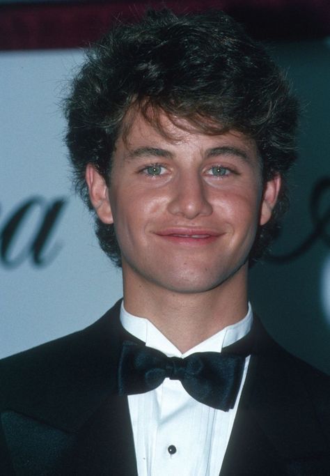 Kirk Cameron in 1990 Kirk Cameron 80s, Kurt Cameron, Kirk Cameron, Haircut Inspo, Backyard Flowers, Growing Pains, 90s Vibes, Flowers Garden, Leonardo Dicaprio