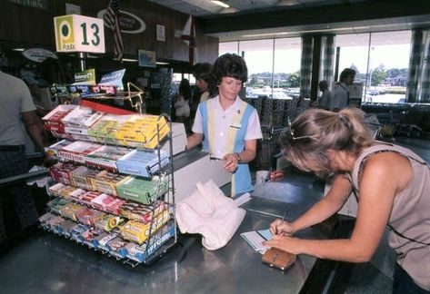 1970's circular registers Publix Store, Things To Do Orlando, Publix Supermarket, Vintage Grocery, Famous Slogans, Checkout Counter, Florida Mansion, Star Wars Episode Iv, Orange Grove