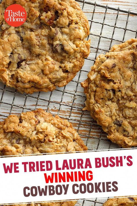 Laura Bush Cowboy Cookies, Cowboy Cookie Recipe, Laura Bush, Cowboy Cookies, Low Carb Cookies, Crinkle Cookies, S'mores, Köstliche Desserts, Easy Cookie Recipes