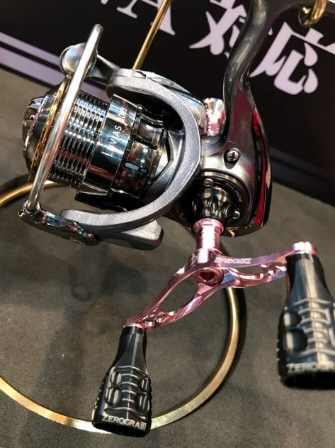 Daiwa Reels, Custom Fishing Rods, Trophy Fish, Diy Dog Kennel, Fishing Rods And Reels, Deep Sea Fishing, Sea Fishing, Fishing Rods, Spinning Reels