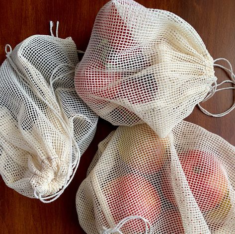 Mesh Produce Bags, Reusable Produce Bags, Mesh Bags, Delicate Clothes, Kwik Sew, Simple Organic, Organize Fabric, Produce Bags, Plastic Bags