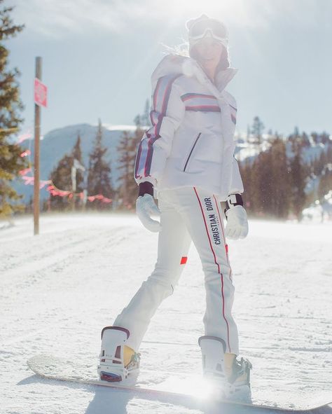 Nina Dobrev (@nina) • Instagram photos and videos Mode Au Ski, Designer Snow Boots, Apres Ski Boots, Baby Dior, Dior Star, Snow Wear, Ski Outfit, Ski Fashion, Maria Grazia Chiuri