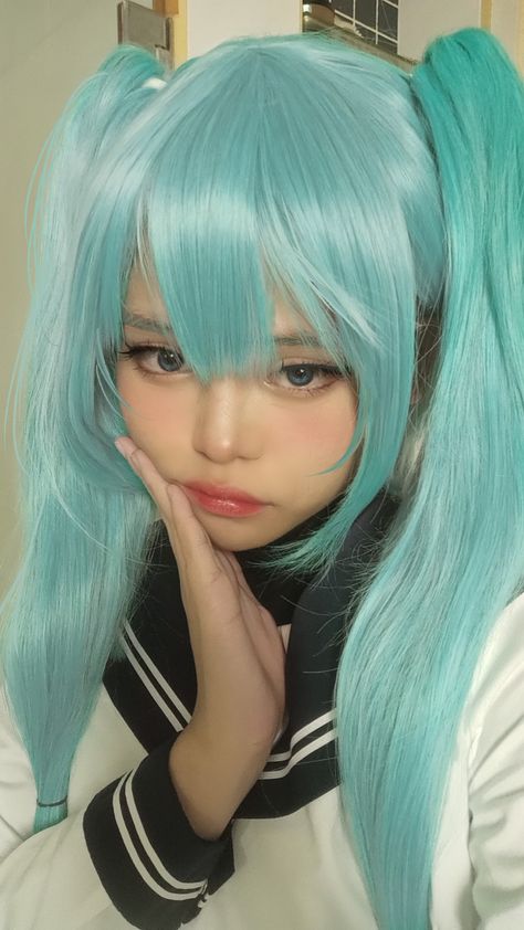 cosplay hatsune miku sailor uniform cosplayer Sailor Uniform, Miku Cosplay, Cosplay Makeup, Adriana Lima, Cosplay Wigs, Hatsune Miku, Harley Quinn, Cosplay Anime, Vocaloid